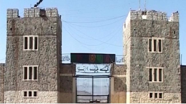 اداره زندان پل‌چرخی میلیون‌ها افغانی پول صفایی خود را نمی‌پردازد